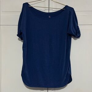 GAP Fit breathe Women's Navy Scoop Neck Short Sleeve Top
